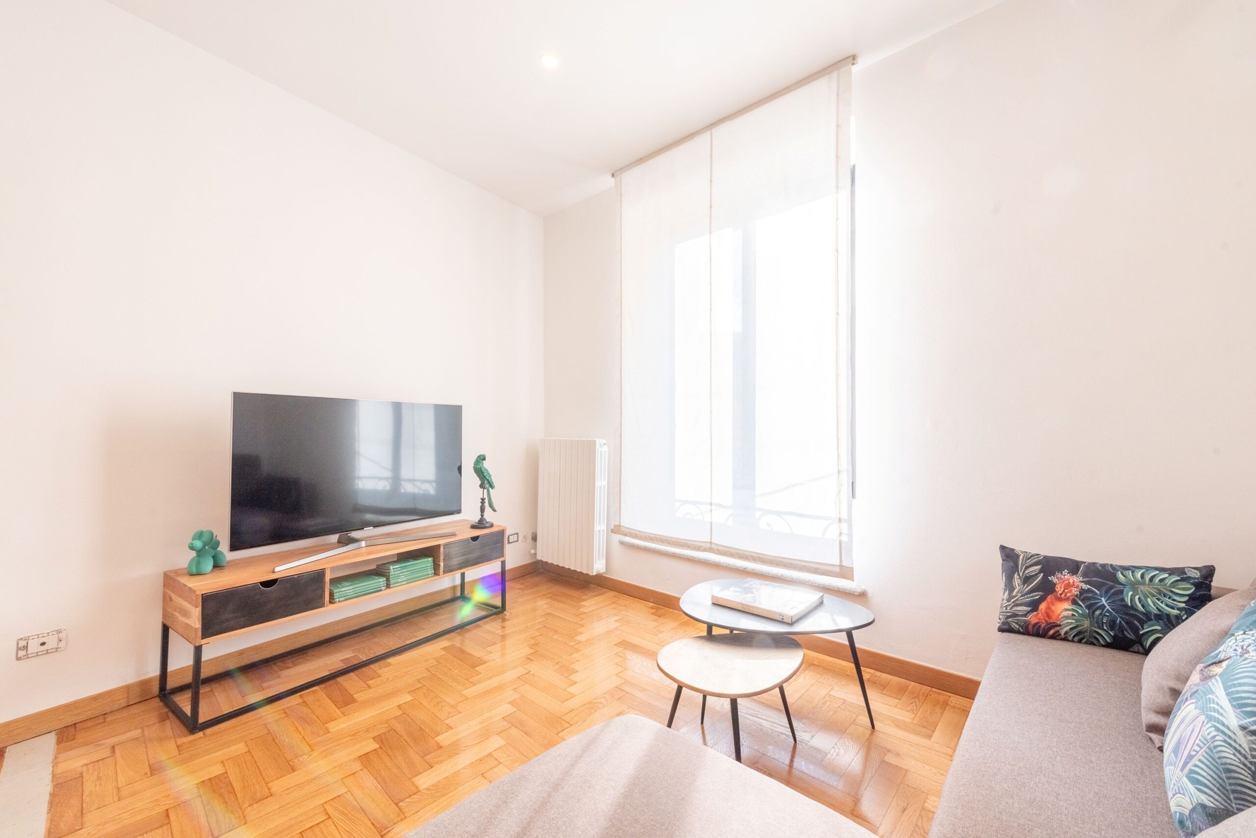 trilocale via farini soggiorno Apartment in Milan - Trilocale a Milano